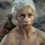 1065046-emilia-clarke-est-une-des-actrices-phare-de-la-serie-game-of-thrones